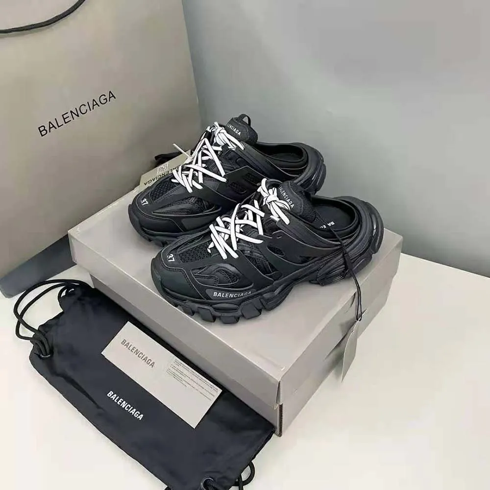Balenciaga Track Mule Mujer en Malla Negra y Nylon
