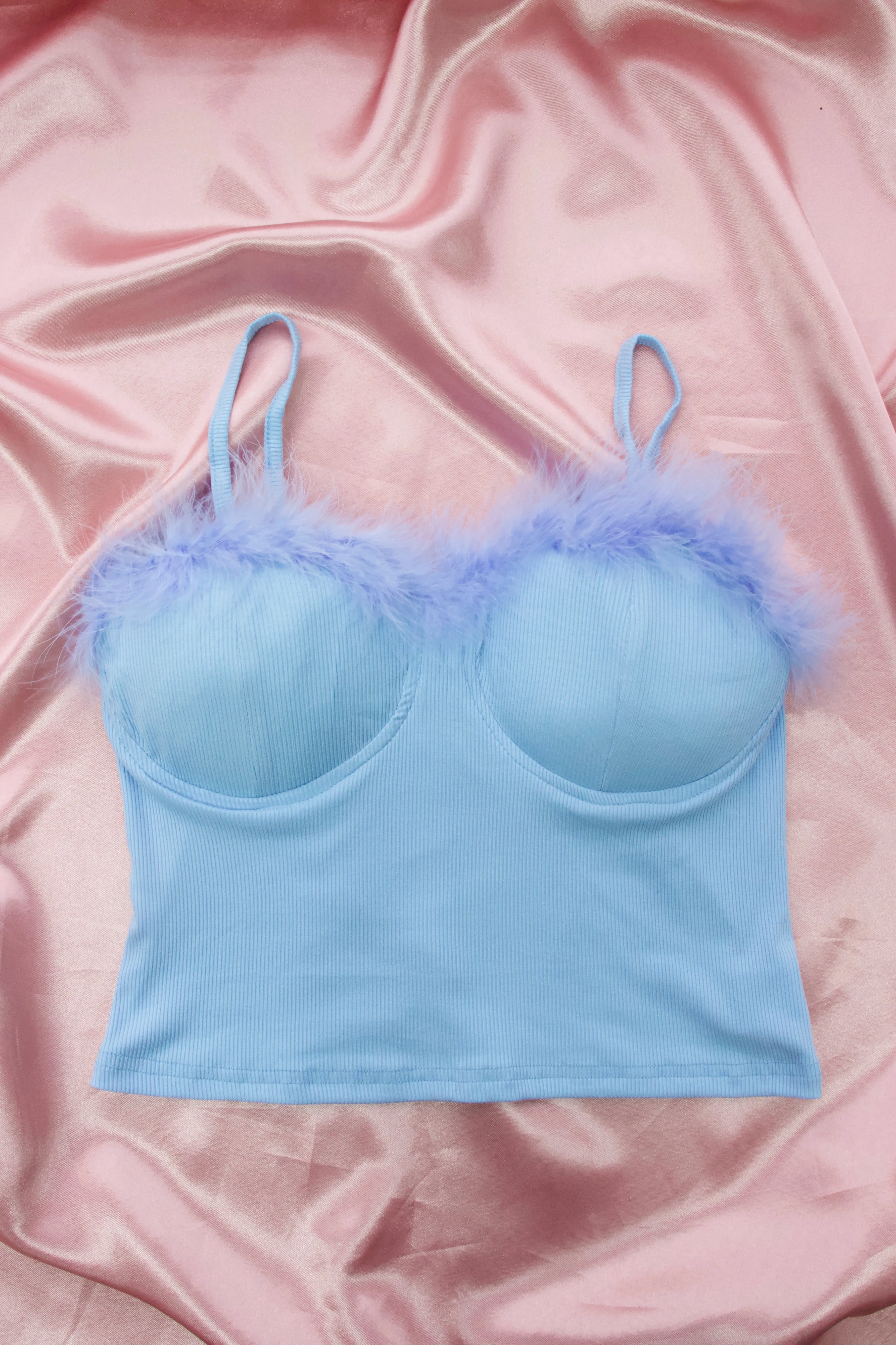 BLUSA TIRANTES DETALLE DE PLUMAS FL529