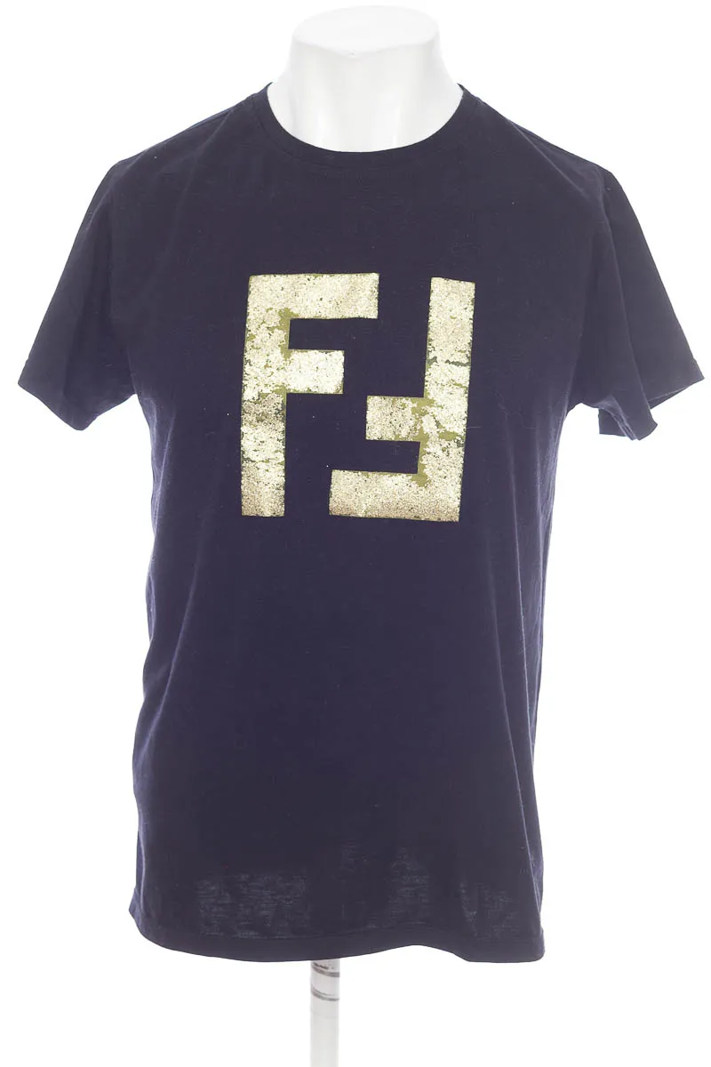 CAMISETA COLOR NEGRO  CLOSEANDO
