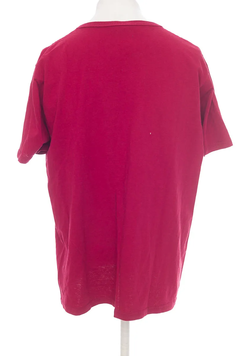 CAMISETA COLOR VINOTINTO  CLOSEANDO