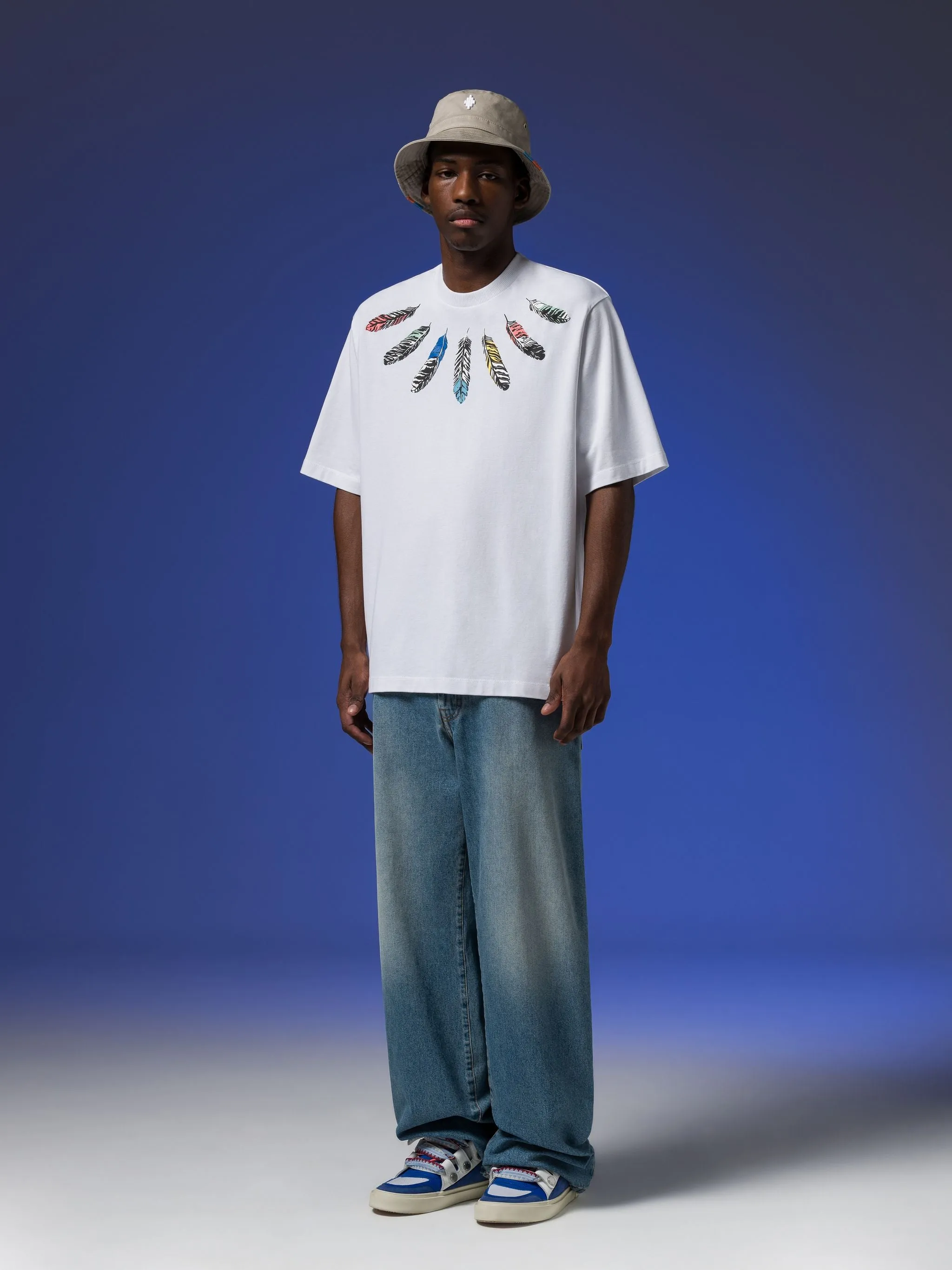 CAMISETA FEATHERS BLANCA OVERSIZE