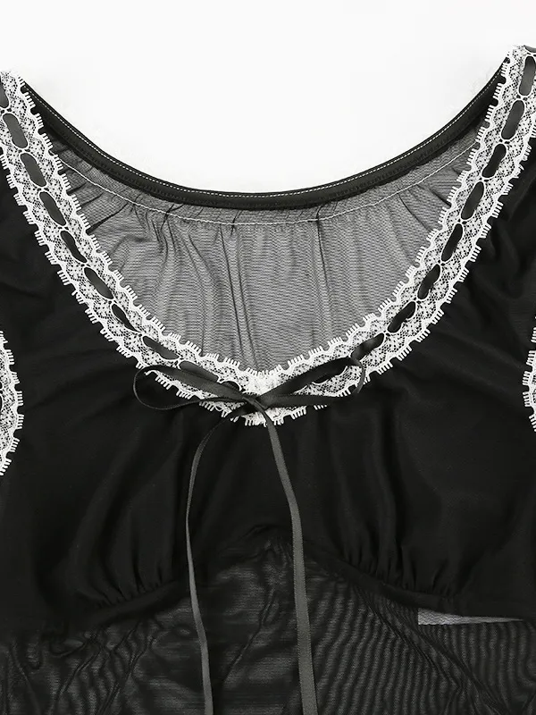 Camiseta sin mangas negra de malla fina con costuras de encaje
