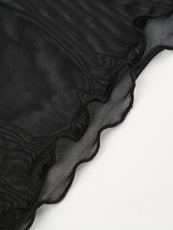 Camiseta sin mangas negra de malla fina con costuras de encaje