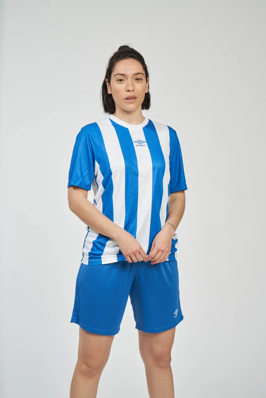 Camiseta Umbro Brave Blue / White