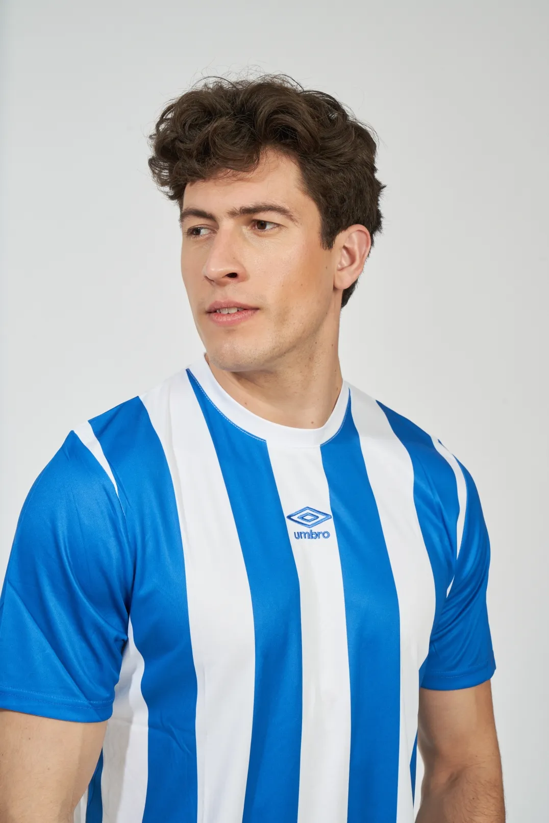 Camiseta Umbro Brave Blue / White