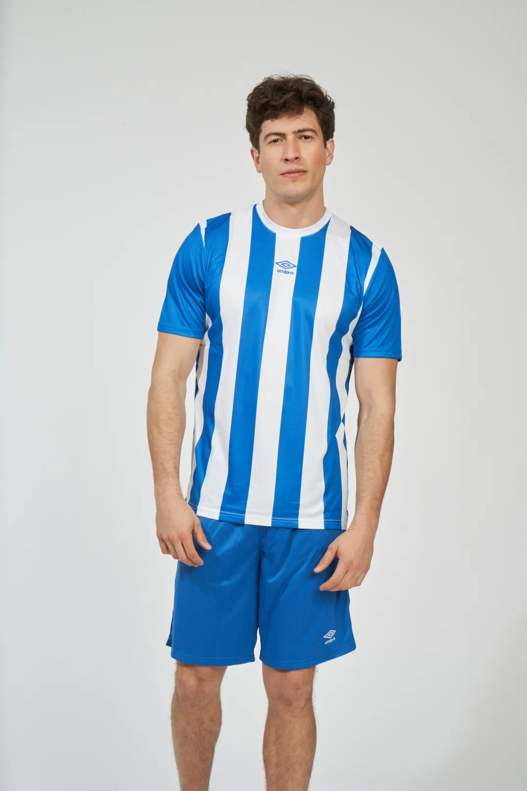 Camiseta Umbro Brave Blue / White