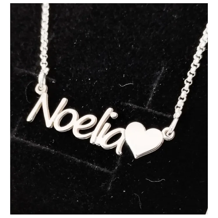 Collar con nombres y corazón plata de ley