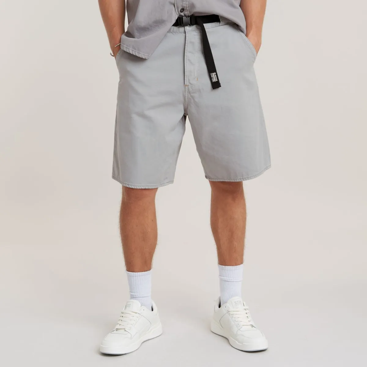 D24492D551 TRAVAIL SHORTSG410 GREY