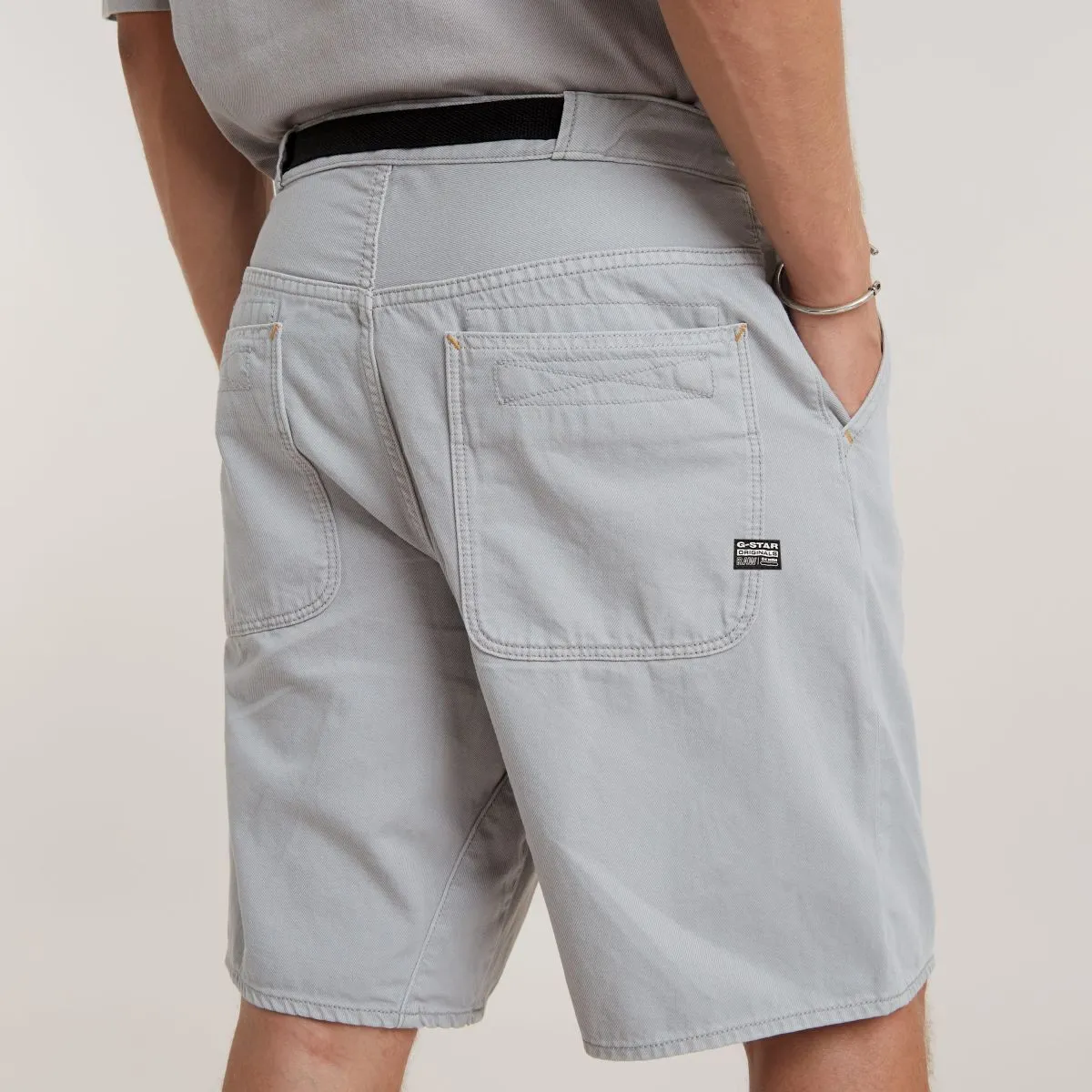 D24492D551 TRAVAIL SHORTSG410 GREY