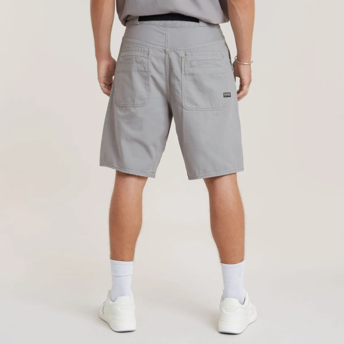 D24492D551 TRAVAIL SHORTSG410 GREY