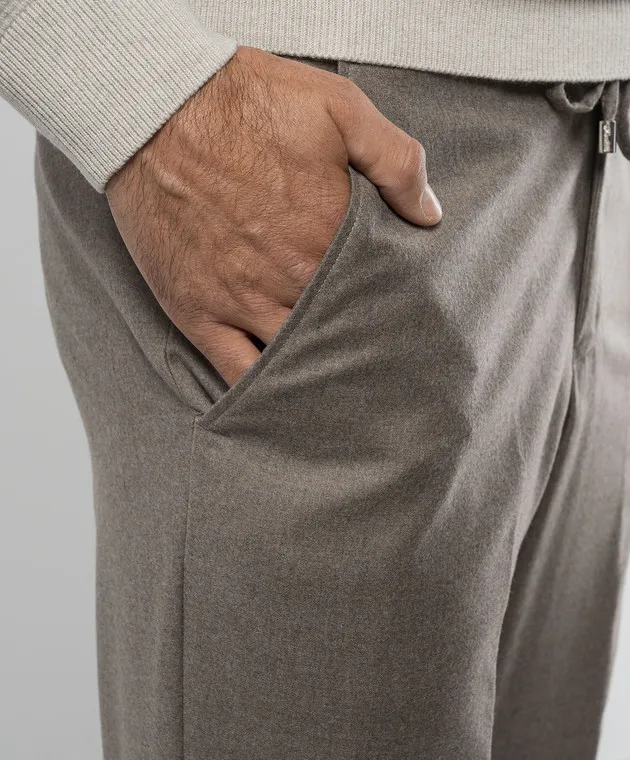 Enrico Mandelli Beige pants made of wool