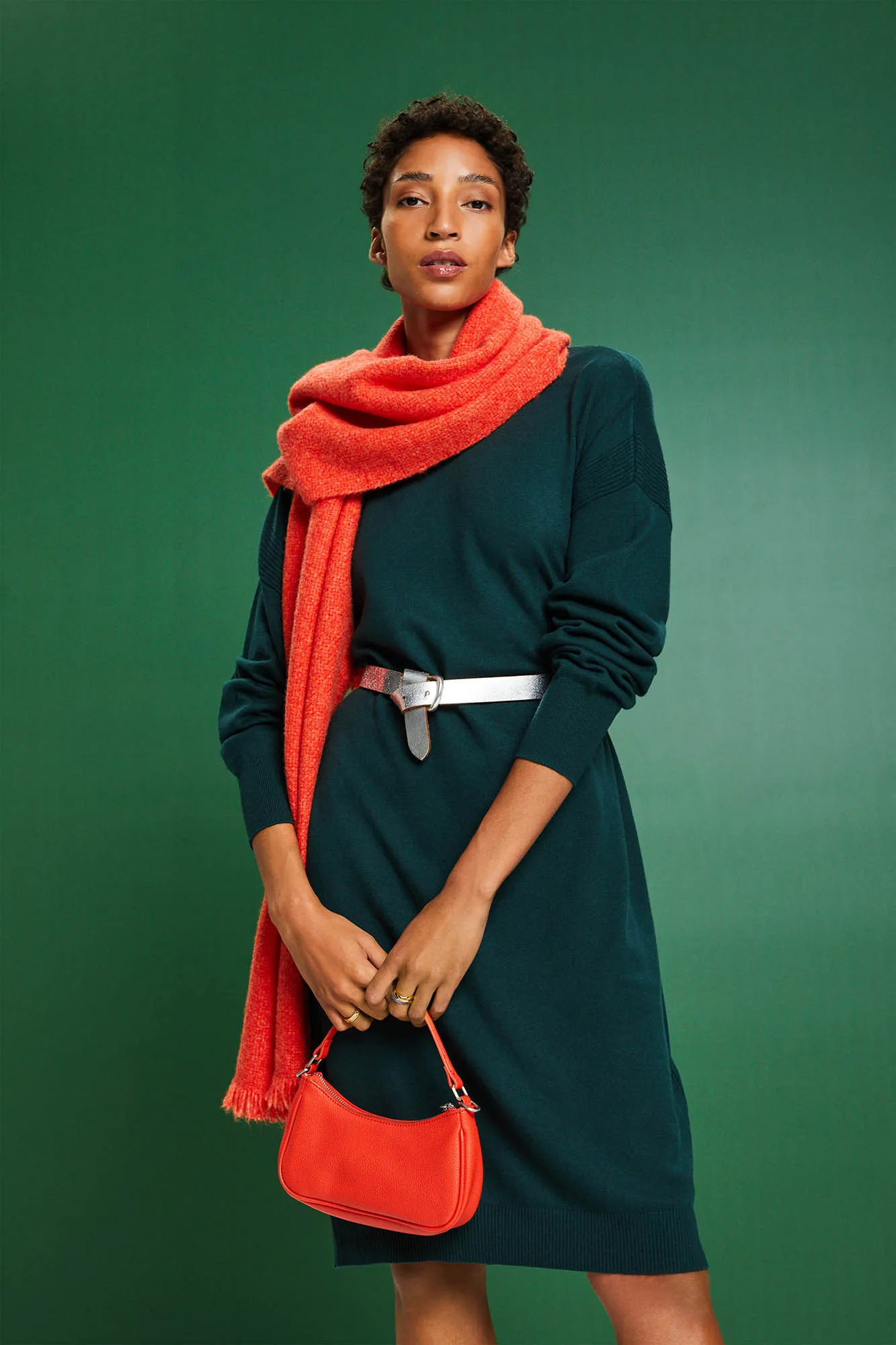 Esprit Vestido midi de punto con viscosa