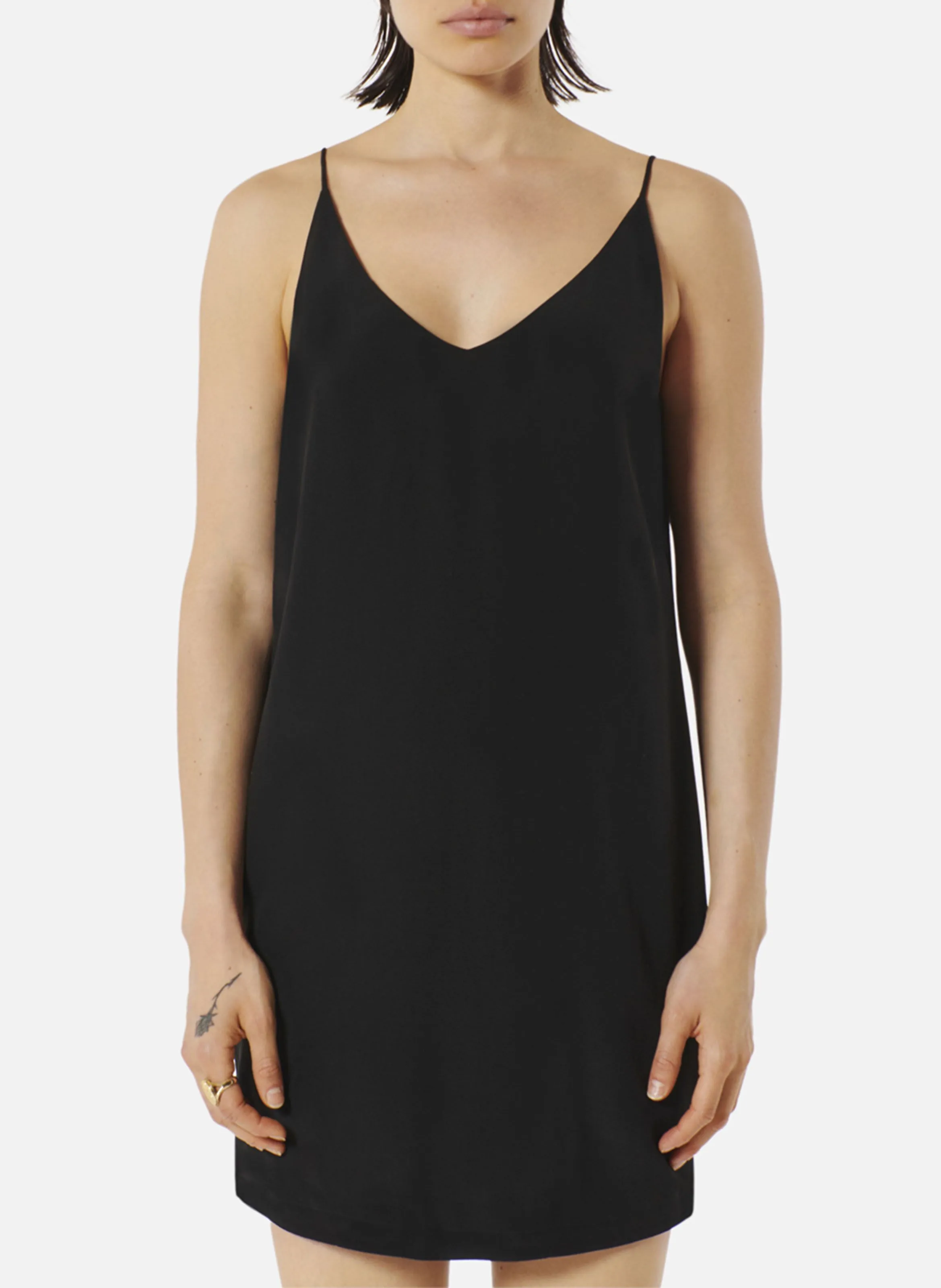 KARMA KOMA MAEVA  VESTIDO CORTO DE SEDA CON CUELLO DE PICO EN NEGRO