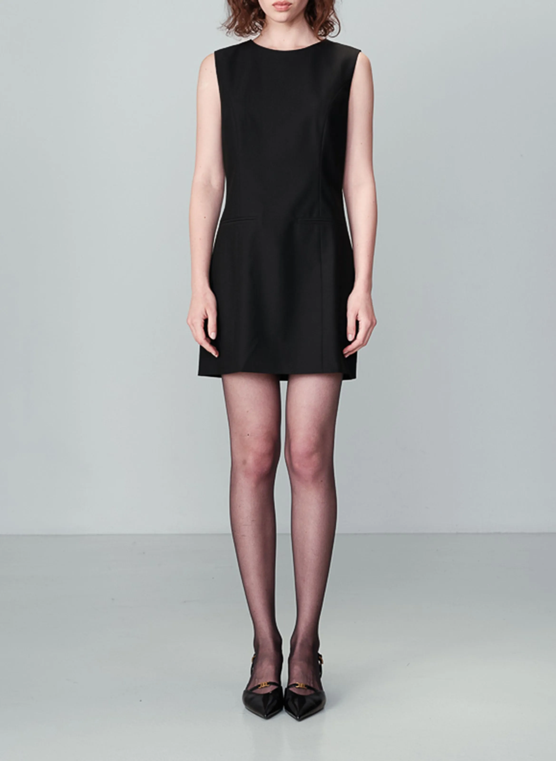 NORMALLY  VESTIDO CORTO SIN MANGAS EN NEGRO