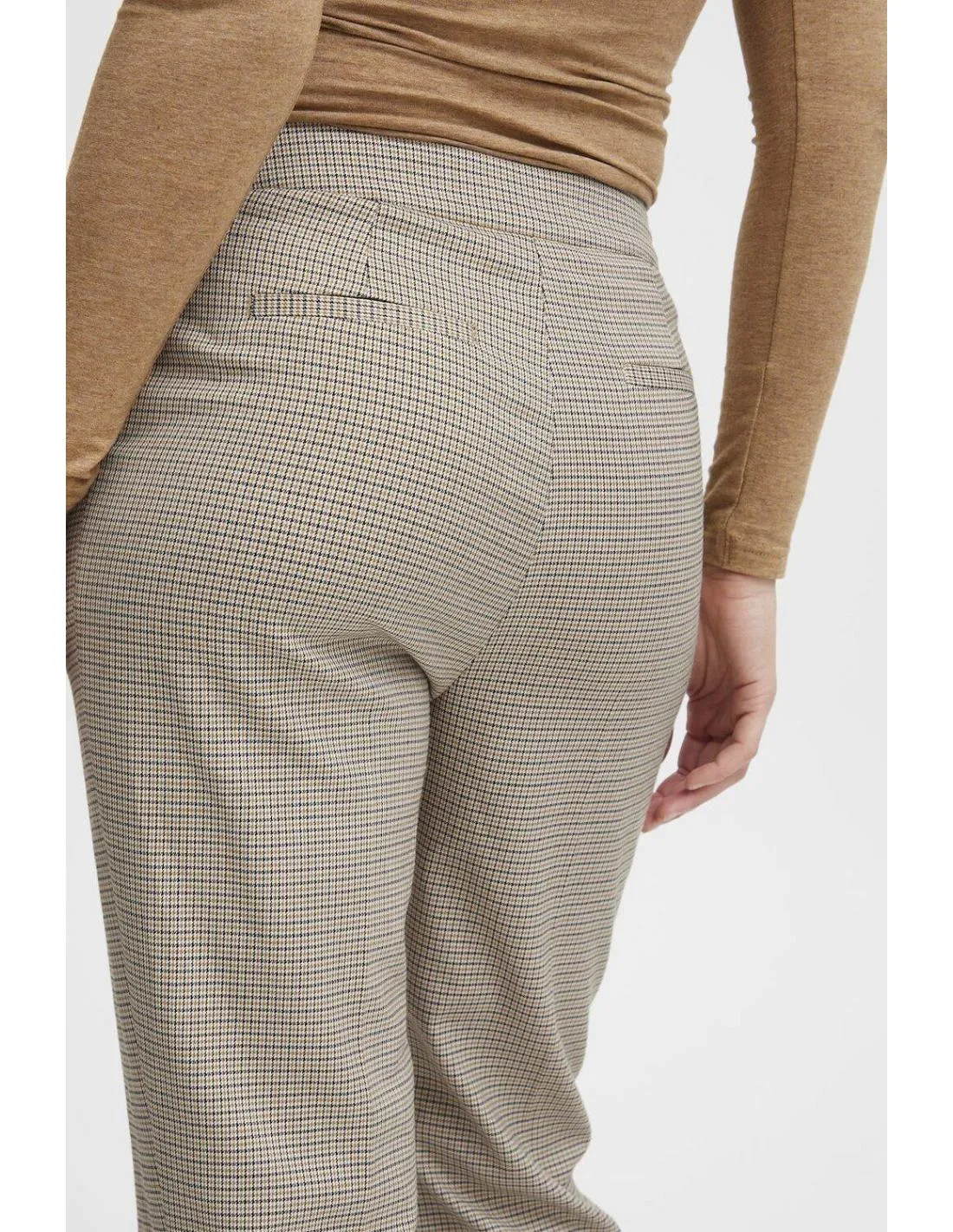 PANTALÓN ACAMPANADO B.YOUNG DALISE