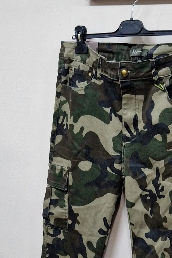 Pantalón Camuflaje Bolsillos