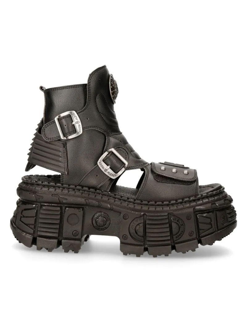 Sandalia abierta con plataforma tank de newrock