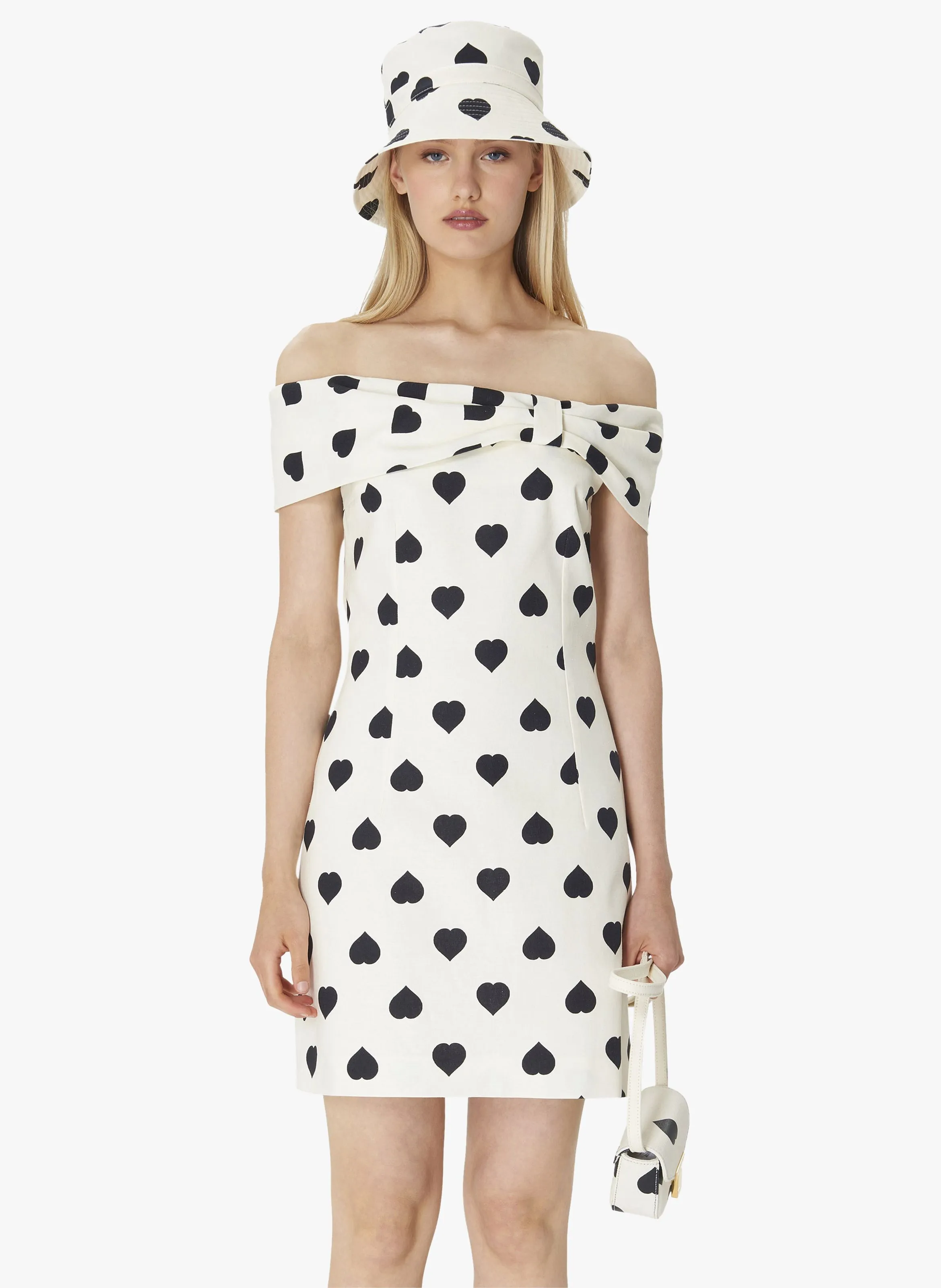TARA JARMON RAUL  VESTIDO CORTO RECTO DE LINO CON MOTIVO DE CORAZONES EN BLANCO