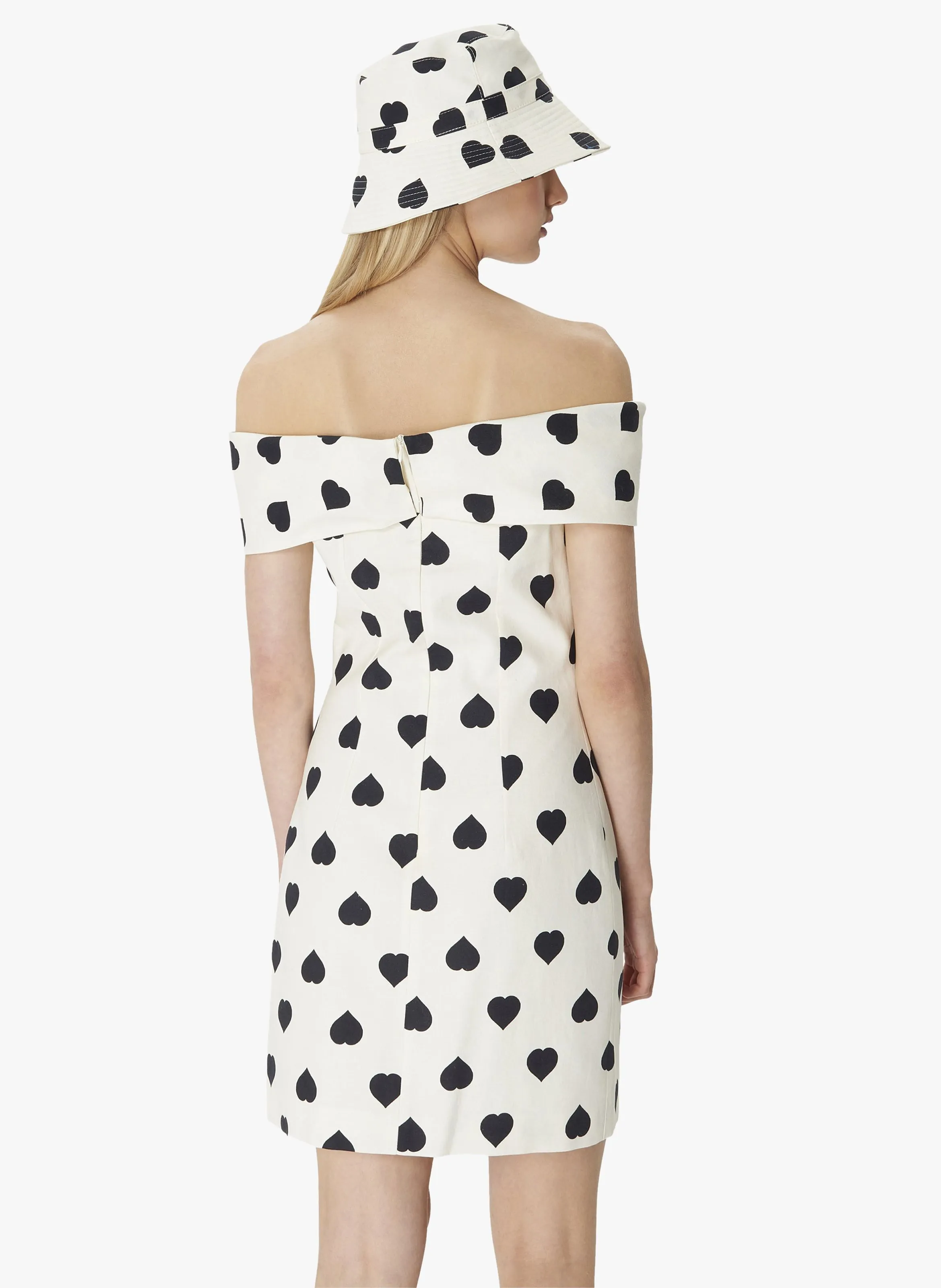 TARA JARMON RAUL  VESTIDO CORTO RECTO DE LINO CON MOTIVO DE CORAZONES EN BLANCO