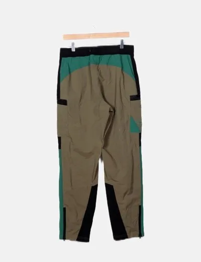 The North Face Pantalón estampado bicolor