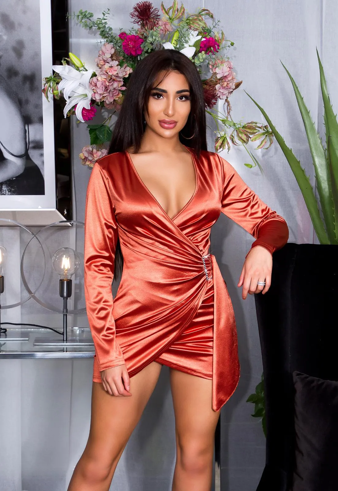 Vestido de fiesta cuello en V bronce