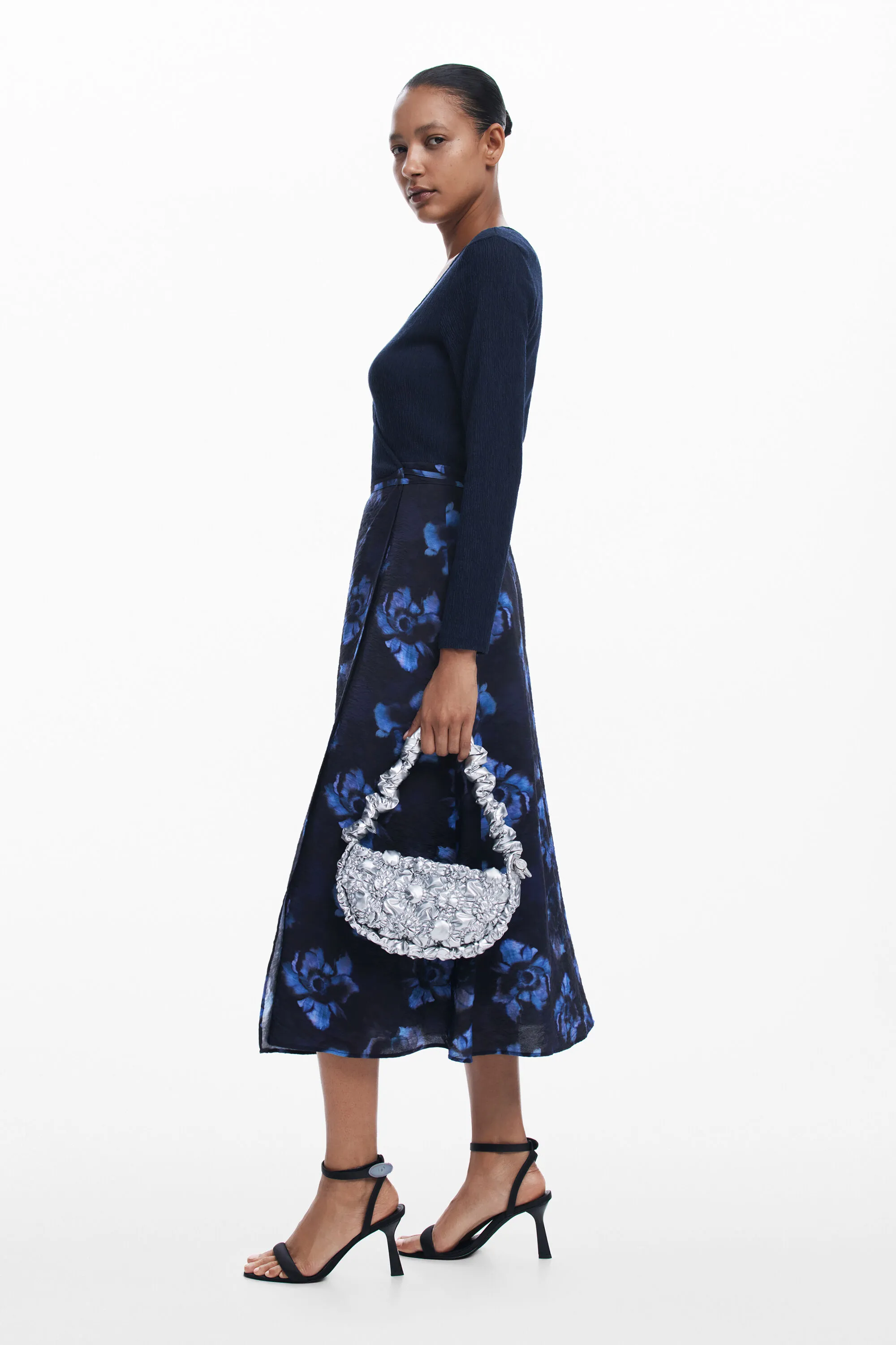 Vestido midi combinado