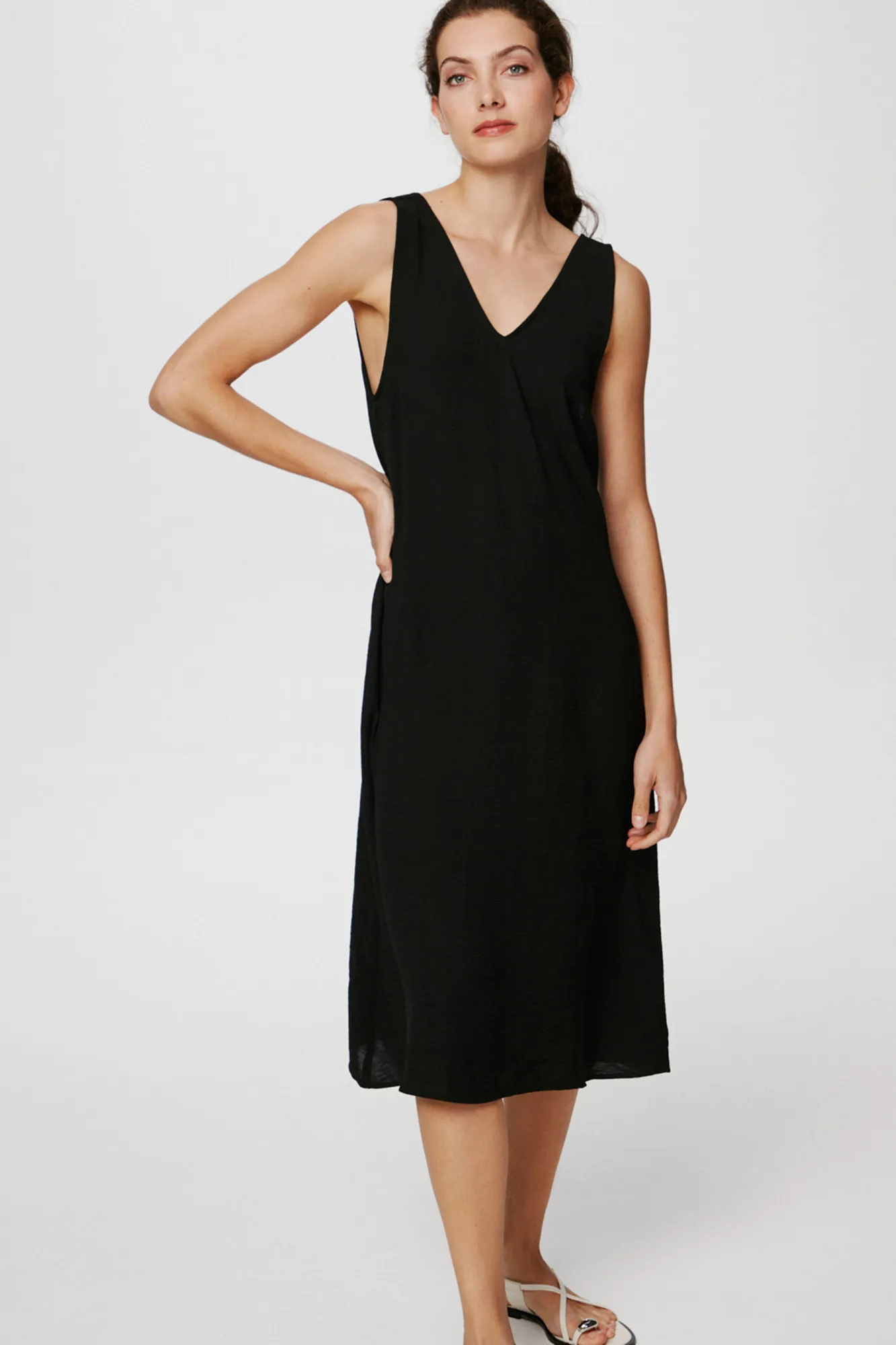 Vila Vestido midi sin mangas