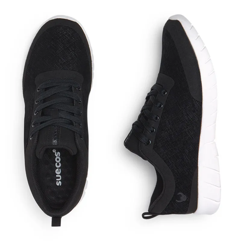 ZAPATILLA ALMA BLANCA Y NEGRA CON CORDONES  SUECOS